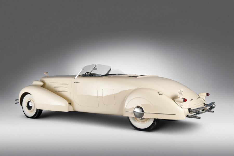  Cadillac Series 90 V16 Roadster by Roxas 1934 года  (фото 2 из 2)